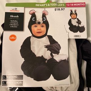 Infant and Toddler’s 12 - 18 months Baby Skunk Halloween costume!